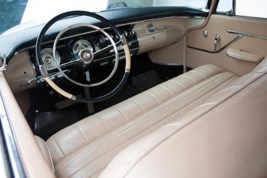 Интерьер Chrysler C-300 1955 года  (фото 82 из 98)